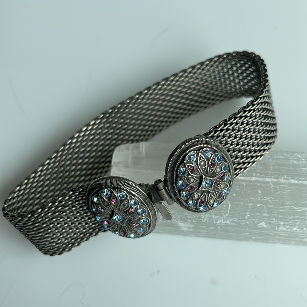 Vintage Victorian Style Silver Tone Mesh Bracelet With Blue Rhinestone Clasp 39$